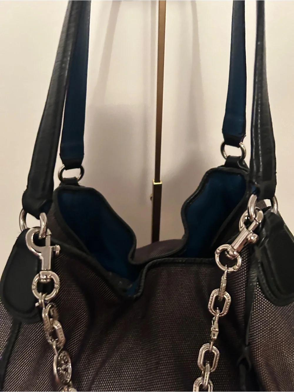 Coach Edie 31 Black & Blue Needlepoint Canvas Horse & Carriage Shoulder Bag EUC